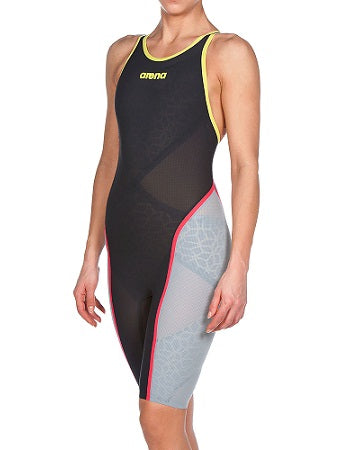 ARENA Women's Powerskin Carbon Ultra FBSL Closed Back