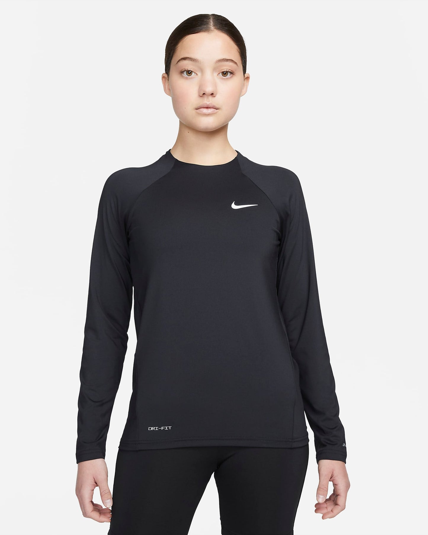 Nike Essential Women\'s Dri-FIT UV Long-Sleeve Hydroguard Swim Shirt