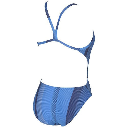 https://web.metroswimshop.com/images/000351_700Back.jpg