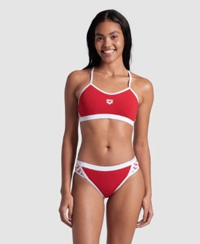 https://web.metroswimshop.com/images/005037_842.jpg