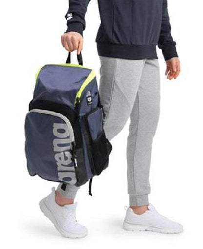 https://web.metroswimshop.com/images/005597_726.jpg
