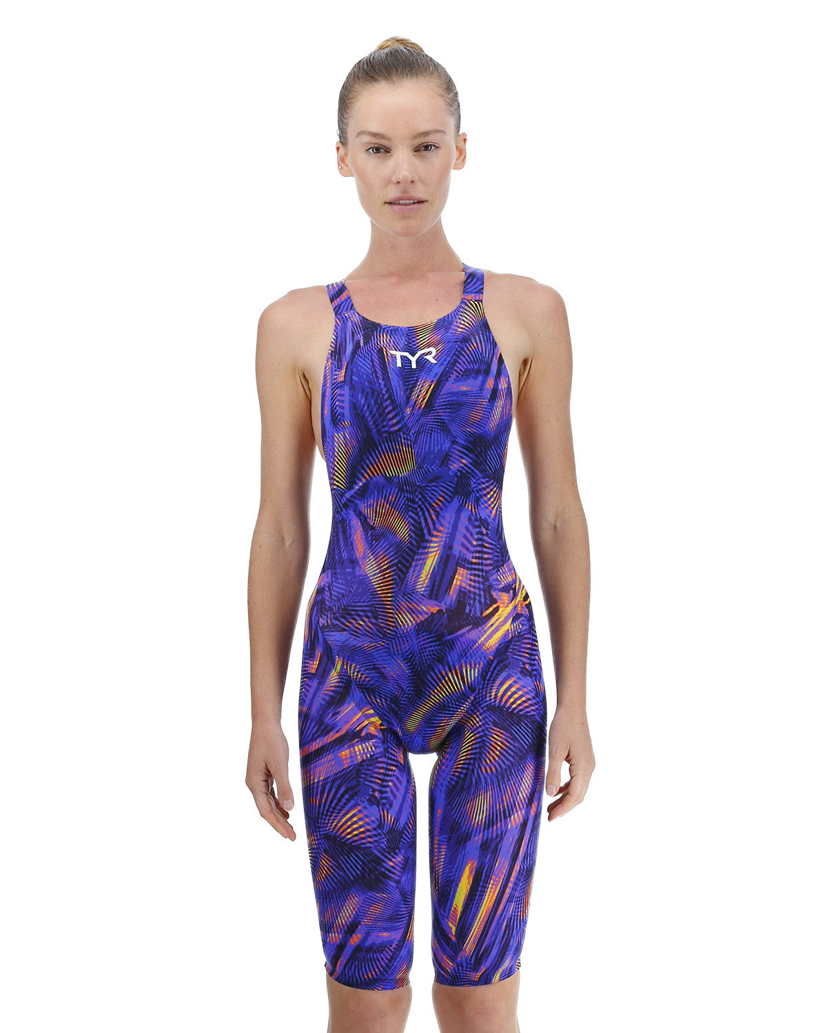 TYR Women's Avictor Helux  2.0. Closed Back Swimsuit