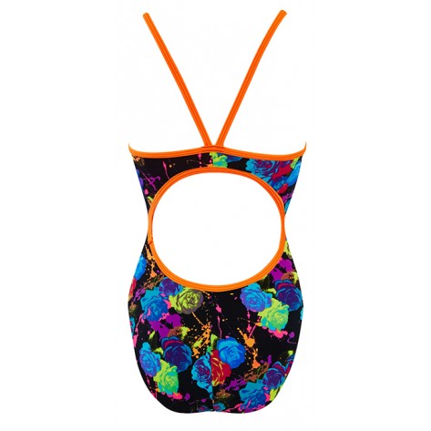 https://web.metroswimshop.com/images/FIN_7887Y_335.jpg