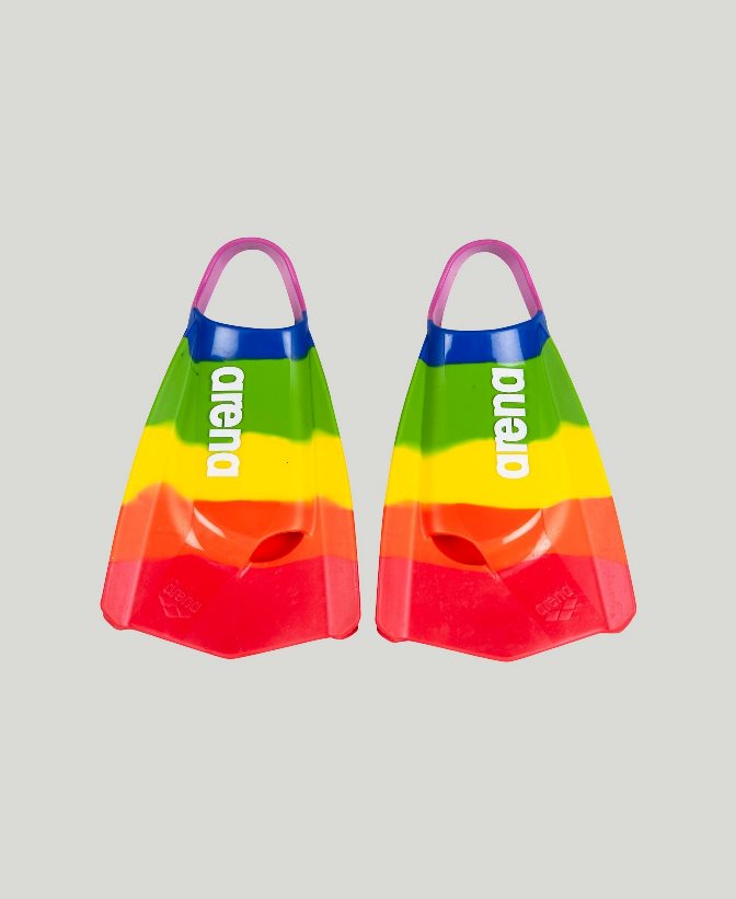 https://web.metroswimshop.com/images/ftp_m_magentoproduct_photos004888222_001_xl.jpg